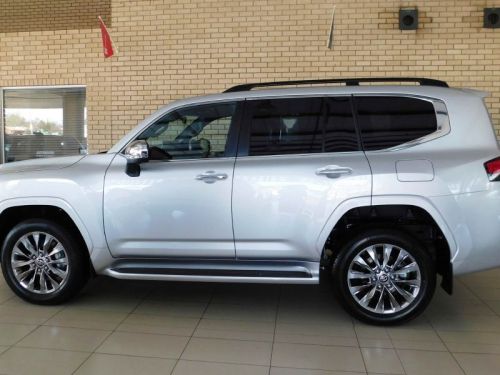 Toyota Land Cruiser 300 Series ZX in Botswana