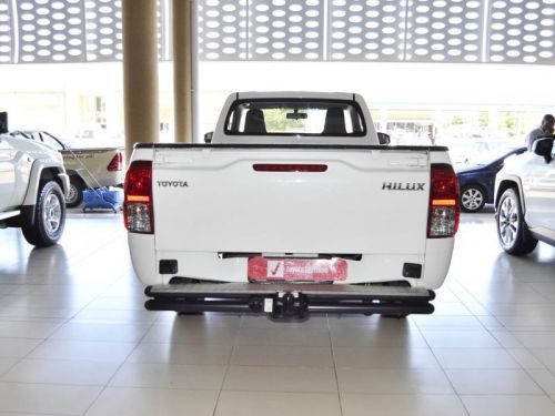 Toyota Hilux LWB in Botswana