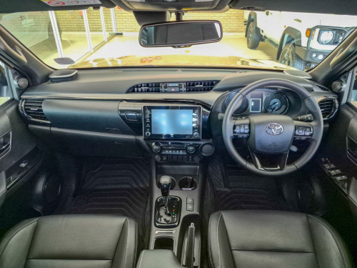 Toyota Hilux 2.8GD-6 Legend 55 in Botswana