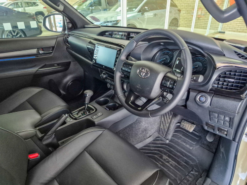 Toyota Hilux 2.8GD-6 Legend 55 in Botswana
