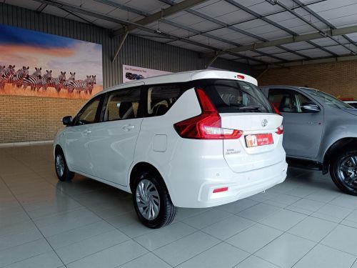 Toyota Rumion 1.5 SX 7 Seater in Botswana