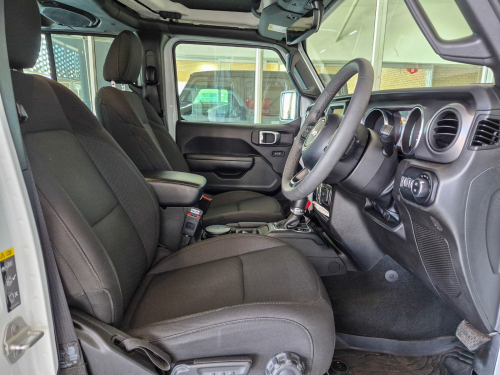 Jeep Wrangler Sport in Botswana