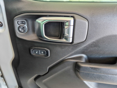 Jeep Wrangler Sport in Botswana