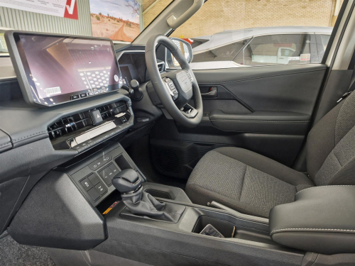 Toyota Hilux Raider 2.8GD-6 A/T in Botswana