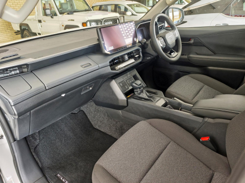 Toyota Hilux Raider 2.8GD-6 A/T in Botswana