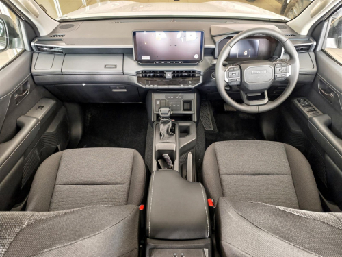 Toyota Hilux Raider 2.8GD-6 A/T in Botswana