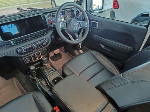 Jeep Wrangler Sahara 4x4 2.0L in Botswana