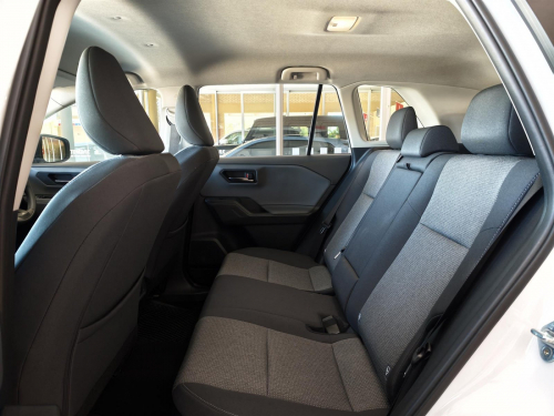 Toyota RAV4 2.5 HEV GX in Botswana
