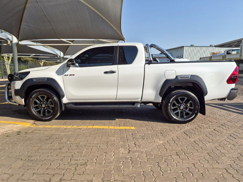 Toyota Hilux Xtra Cab in Botswana