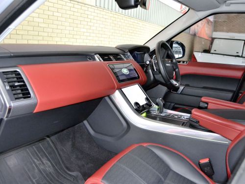 Land Rover Range Rover Sport 5.0 V8 HSE Dynamic in Botswana