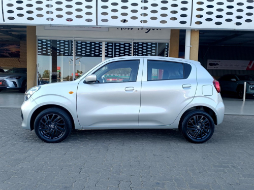 Toyota Vitz 1.0L XR A/T in Botswana