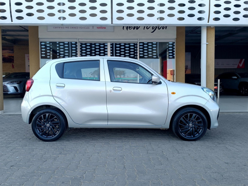 Toyota Vitz 1.0L XR A/T in Botswana