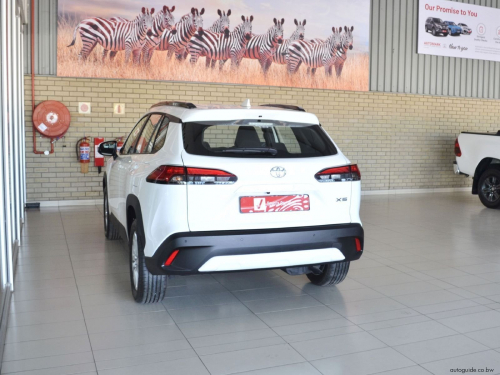 Toyota Corolla Cross 1.8 XS HEV A/T in Botswana