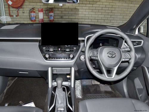 Toyota Corolla Cross 1.8 XS HEV A/T in Botswana