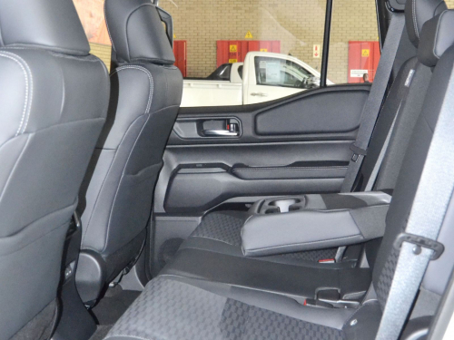 Toyota Prado 2.8GD TX in Botswana