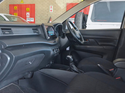 Toyota Rumion 1.5 SX 7 Seater in Botswana