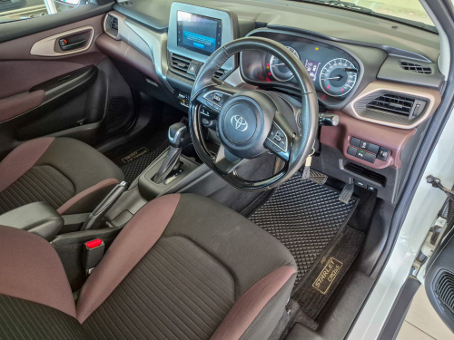 Toyota Starlet Cross XS in Botswana