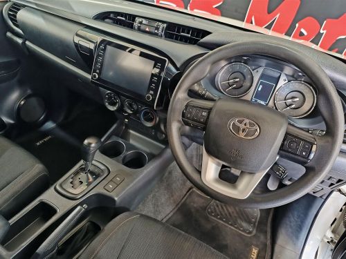 Toyota Hilux Raider GD-6 2.4 4x4 AT in Botswana