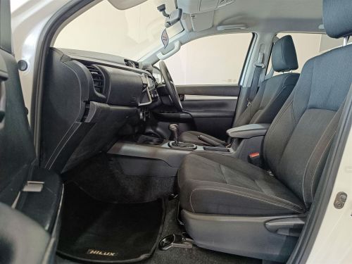 Toyota Hilux Raider GD-6 2.4 4x4 AT in Botswana
