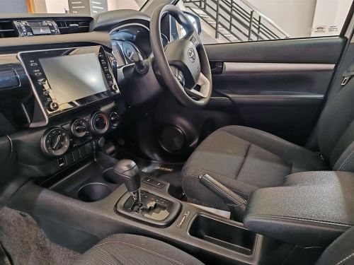 Toyota Hilux Raider-X GD-6 2.4 4x4 AT in Botswana