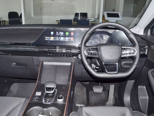 Omoda C5 Style 230T in Botswana