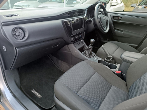 Toyota Corolla Quest 1.8L in Botswana