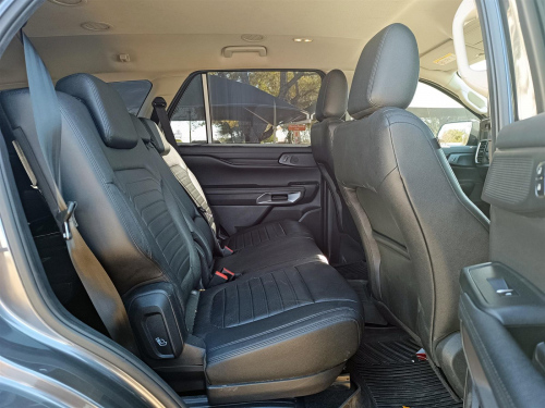 Ford Everest Sport in Botswana