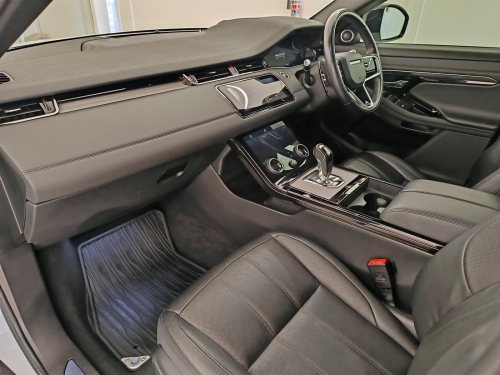 Range Rover Evoque 2.0D 147kW D200 R-Dynamic S in Botswana