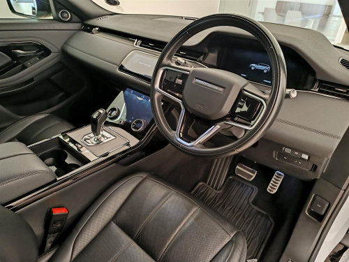 Range Rover Evoque 2.0D 147kW D200 R-Dynamic S in Botswana
