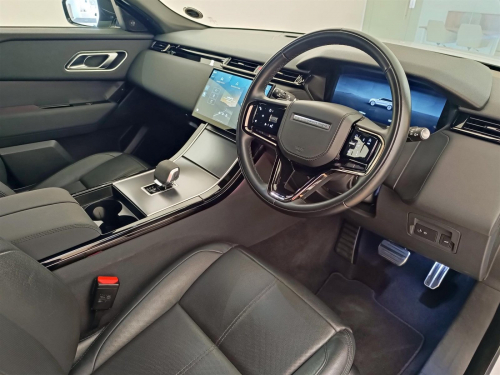 Range Rover Velar 3.0D D300 R-Dynamic SE in Botswana