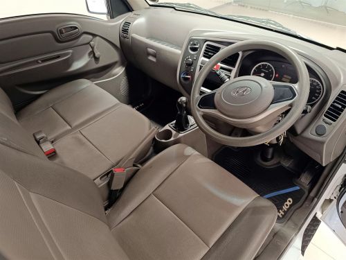 Hyundai H-100 2.6D 1.3Ton in Botswana