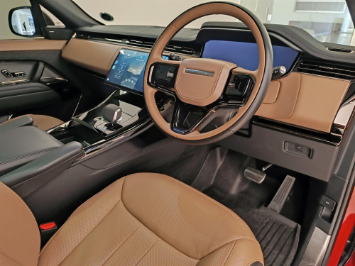Range Rover Sport 3.0D 258kW D350 Dynamic SE in Botswana
