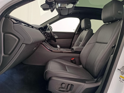 Range Rover Velar 3.0D D300 R-Dynamic SE in Botswana