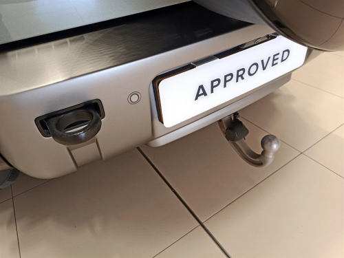 Land Rover Defender 110 3.0D D300 X-Dynamic HSE in Botswana