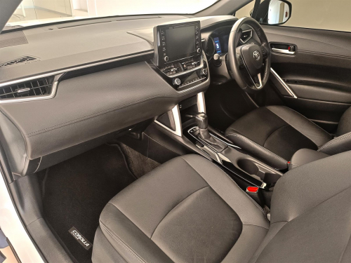 Toyota Corolla Cross 1.8L XS HEV in Botswana