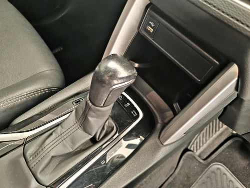 Toyota Corolla Cross 1.8L XS HEV in Botswana
