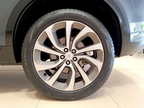 Land Rover Discovery Sport 2.0D AWD 147kW D200 Dynamic HSE D200 in Botswana