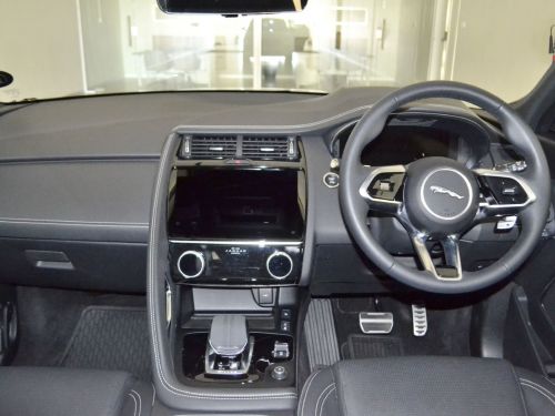 Jaguar E-Pace D200 R-Dynamic SE in Botswana