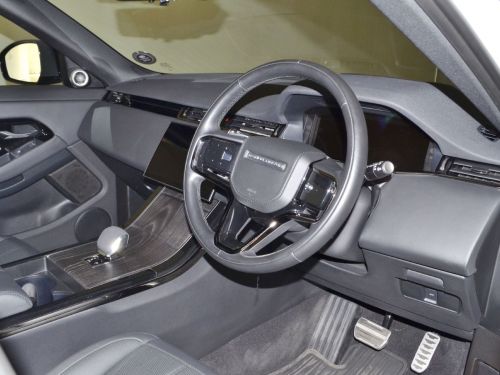 Range Rover Evoque D200 Dynamic HSE in Botswana