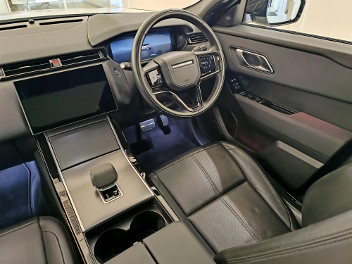 Range Rover Velar 3.0D D300 R-Dynamic SE in Botswana