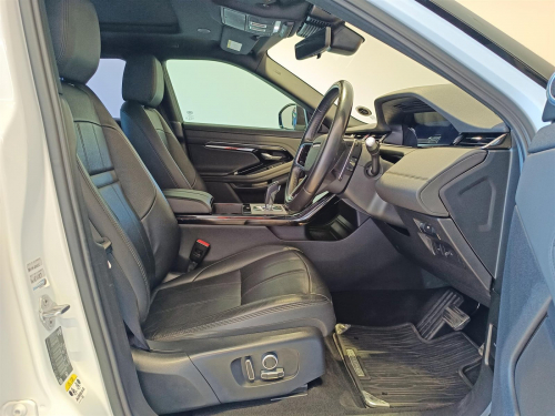 Range Rover Evoque R-Dynamic in Botswana
