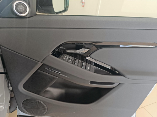 Range Rover Evoque 118kW P160 S in Botswana