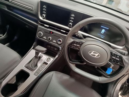 Hyundai Alcazar 2.0 Executive 7 Seater in Botswana