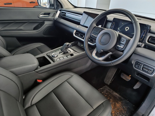 GWM P300 2.4T 9AT LT 4x2 in Botswana