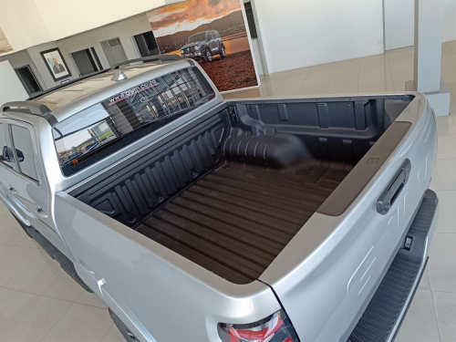 GWM P300 2.4T 9AT LT 4x2 in Botswana