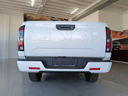 GWM P300 2.0T 8AT SX 4x2 in Botswana