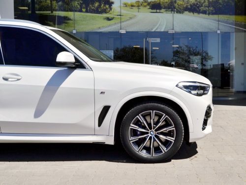 BMW X5 XDrive 30D in Botswana