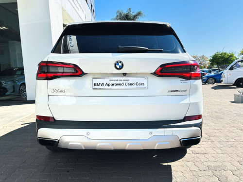 BMW X5 xDrive30d in Botswana