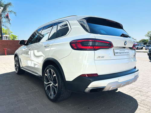 BMW X5 xDrive30d in Botswana
