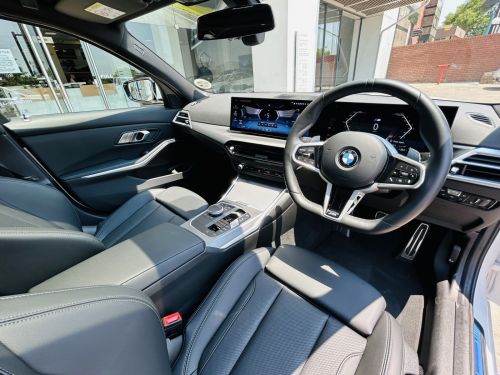 BMW 320i LCI in Botswana